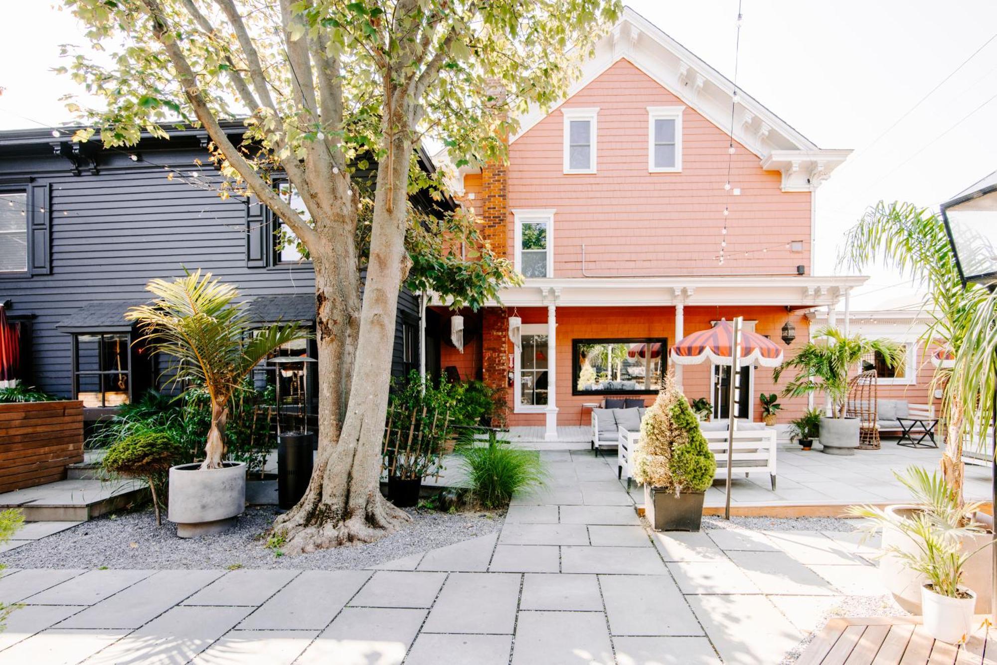 American Beech Hotel Greenport Exteriör bild
